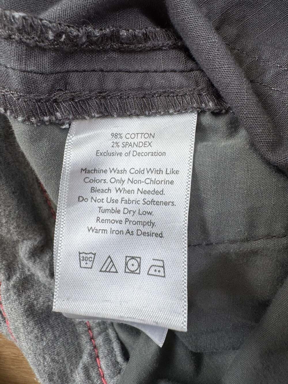 Eddie Bauer Slightly Curvy Cropped Cargo Pants Women’s 2 Gray Roll Tab Hiking - Picture 5 of 15